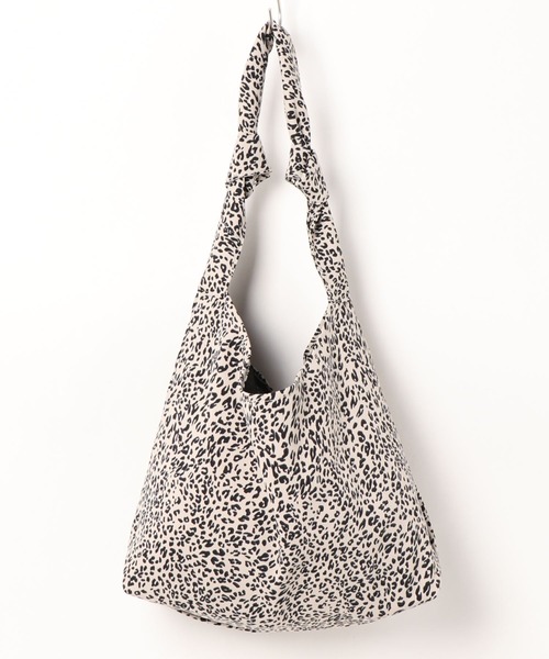 ISOOK（アイスー）の「【ZOZOTOWN限定】Leopard  tote / レオパードトート（トートバッグ・レディース・オフホワイト・FREE）」の20枚目の写真