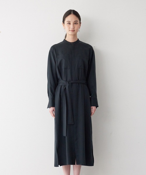 qualite(カリテ)の「テンセルツイルシャツワンピース(ワンピース・レディース・ブラック/ベージュ・38/36)」の8枚目の写真