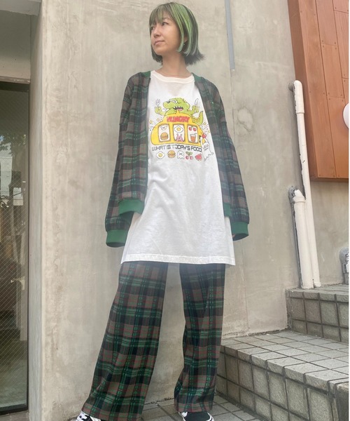 Candy Stripper（キャンディストリッパー）の「HUNGRY SLOT BIG BIG Tシャツ（Tシャツ/カットソー・レディース・オフホワイト/ブラック/ライトブルー・2）」の13枚目の写真