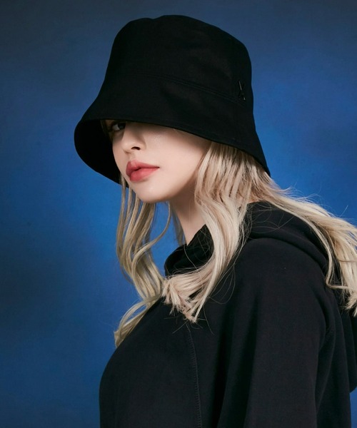 VARZAR(バザール)の「VARZAR(バザール)/Stud drop over fit bucket hat/スタッズ ドロップ オーバーフィット バケットハット(ハット・レディース・ブラック/グレー/ホワイト/ベージュ/グリーン・FREE)」の8枚目の写真