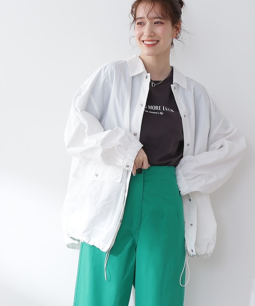 N.(N. Natural Beauty Basic)(エヌエヌナチュラルビューティーベーシック)の「◆ミドルコーチブルゾン(ブルゾン・レディース・オフホワイト/ブルー/レッド・MEDIUM)」の2枚目の写真