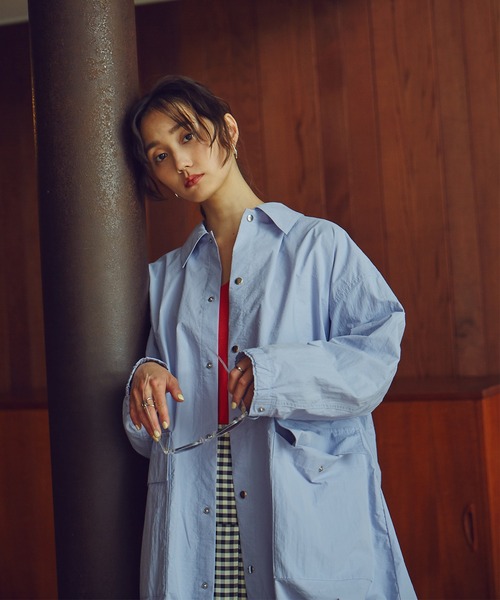 N.(N. Natural Beauty Basic)(エヌエヌナチュラルビューティーベーシック)の「◆ミドルコーチブルゾン(ブルゾン・レディース・オフホワイト/ブルー/レッド・MEDIUM)」の5枚目の写真