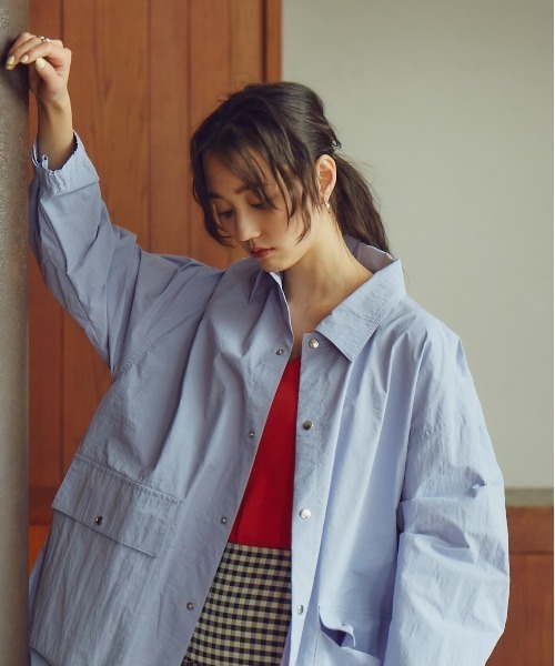 N.(N. Natural Beauty Basic)(エヌエヌナチュラルビューティーベーシック)の「◆ミドルコーチブルゾン(ブルゾン・レディース・オフホワイト/ブルー/レッド・MEDIUM)」の20枚目の写真