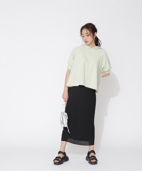 NATURAL BEAUTY BASIC(ナチュラルビューティーベーシック)の「裏毛フーデッドプルオーバー(スウェット・レディース・グレー/オフホワイト/ライトグリーン・MEDIUM)」の22枚目の写真