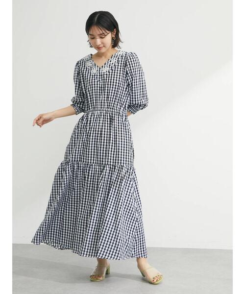 ESCAR（エスカー）の「・ESCAR ギンガム×花刺繍ワンピース（ワンピース・レディース・ブラック/グリーン・FREE）」の5枚目の写真