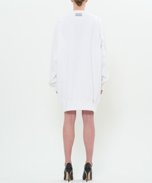 DRESSEDUNDRESSED(ドレスドアンドレスド)の「Logo Embroidered Oversized Sweatshirt(スウェット・メンズ・ホワイト/ブラック・2/4/3)」の8枚目の写真