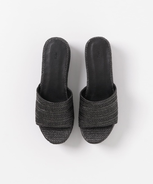 KBF(ケイビーエフ)の「プラットフォームサンダル(サンダル・レディース・ブラック/ブラウン/アイボリー・38/37/36)」の11枚目の写真