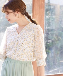 ボタンVネック花柄ブラウス Tiaclasse ブラウス シャツ 「洗える」花柄Vネックブラウス