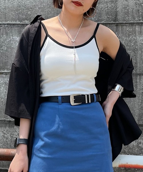 PAGEBOY（ページボーイ）の「パイピングカップ付きキャミソール（キャミソール・レディース・ブラック/ブラウン/オフホワイト/ブルー・FREE）」の2枚目の写真