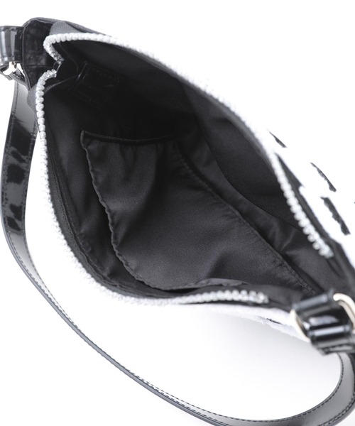 X-girl(エックスガール)の「CHECKERED HANDBAG(ハンドバッグ・レディース・ホワイト/ブラック・ONE SIZE)」の9枚目の写真