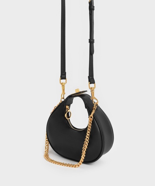 CHARLES & KEITH（チャールズ & キース）の「ミニクレッセント ホーボーバッグ / Mini Crescent Hobo Bag（ショルダーバッグ・レディース・ホワイト/ブラック/イエロー・S）」の7枚目の写真