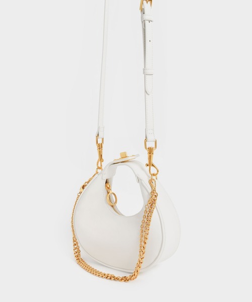 CHARLES & KEITH（チャールズ & キース）の「ミニクレッセント ホーボーバッグ / Mini Crescent Hobo Bag（ショルダーバッグ・レディース・ホワイト/ブラック/イエロー・S）」の4枚目の写真