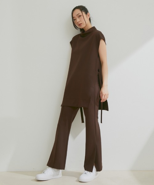 NERGY（ナージー）の「サイドリボンポンチベスト（ベスト・レディース・ライトグレー/ダークブラウン・FREE）」の6枚目の写真