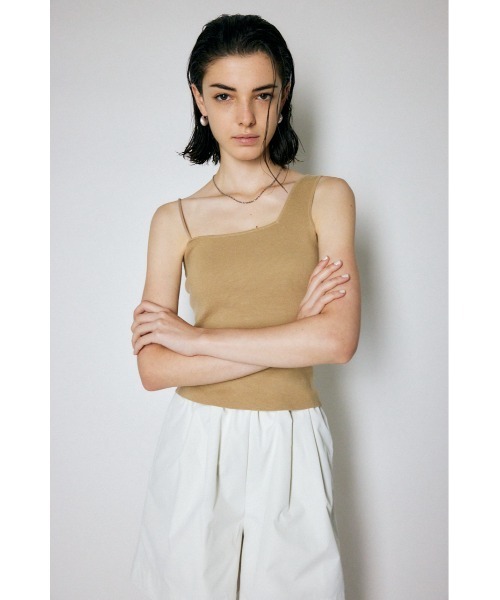 MOUSSY(マウジー)の「ASYMMETRY KNIT タンク(タンクトップ・レディース・ブルー/ベージュ/ブラック・FREE)」の3枚目の写真