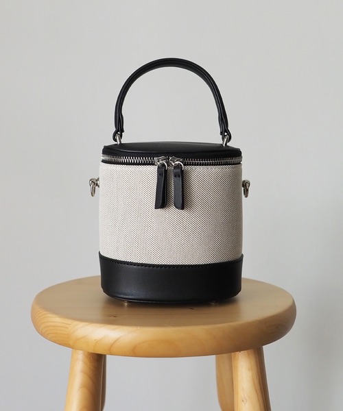 Riberry（リベリー）の「キャンバス切替バニティバッグ（ショルダーバッグ・レディース・ブラック/ブラウン/モカ/ベージュ・FREE）」の13枚目の写真