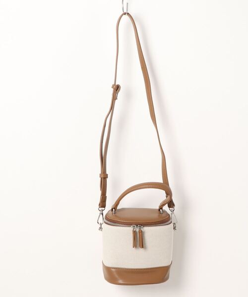 Riberry（リベリー）の「キャンバス切替バニティバッグ（ショルダーバッグ・レディース・ブラック/ブラウン/モカ/ベージュ・FREE）」の16枚目の写真