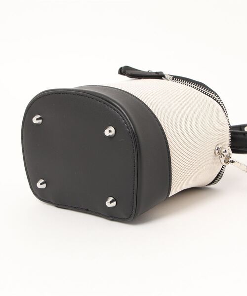 Riberry（リベリー）の「キャンバス切替バニティバッグ（ショルダーバッグ・レディース・ブラック/ブラウン/モカ/ベージュ・FREE）」の19枚目の写真