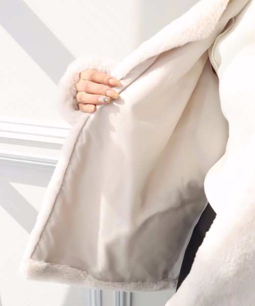 moment+（モーメントプラス）の「ブローチ付き 衿付きフェイクファーブルゾン（その他アウター・レディース・グレイッシュベージュ/ピンクベージュ/アイボリー/ブラウン/ブラック/モカ・M/FREE/L）」の14枚目の写真