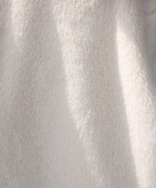 moment+（モーメントプラス）の「ブローチ付き 衿付きフェイクファーブルゾン（その他アウター・レディース・グレイッシュベージュ/ピンクベージュ/アイボリー/ブラウン/ブラック/モカ・M/FREE/L）」の17枚目の写真