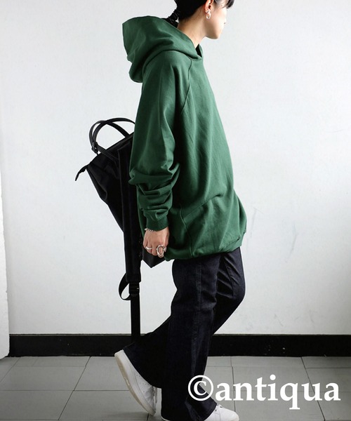antiqua(アンティカ)の「立体フードコクーン裏毛パーカー(パーカー・レディース・ブラック/ネイビー/グレー/モスグリーン/オフホワイト・FREE)」の12枚目の写真