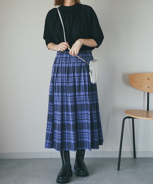 EVOL（イーボル）の「EVOL（イーボル）　トラックソールサイドゴアブーツ（ブーツ・レディース・アイボリー/ブラック・SMALL/MEDIUM/LARGE）」の6枚目の写真