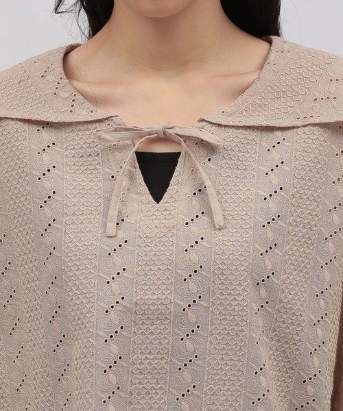 LAKOLE（ラコレ）の「セーラーカラーレースブラウス / 353119（シャツ/ブラウス・レディース・ブラック/ベージュ/オフホワイト・SMALL/MEDIUM）」の12枚目の写真