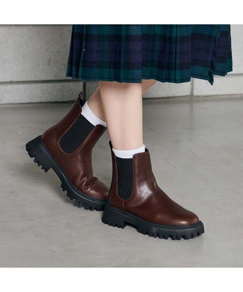 ing（イング）の「【WEB限定】サイドゴアショートブーツ（ブーツ・レディース・ブラック/ダークブラウン・22.5cm/23cm/23.5cm/24cm/24.5cm）」の9枚目の写真