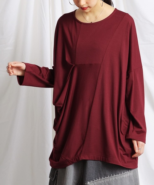 osharewalker（オシャレウォーカー）の「『変形タックドレープロンT』（Tシャツ/カットソー・レディース・ボルドー/ブラック・FREE）」の4枚目の写真