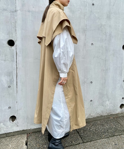 y/m by RIKA（イムバイリカ）の「シャークスキンスリーブレスコート（その他アウター・レディース・ベージュ・FREE）」の16枚目の写真