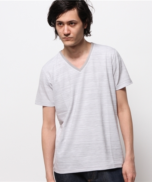 MEN'S BIGI（メンズビギ）の「デザインリブ　VネックTシャツ/吸汗速乾素材（Tシャツ/カットソー・メンズ・ブルー/サックスブルー/ネイビー/ライトピンク/ホワイト/グレー・LL/SMALL/MEDIUM/LARGE）」の3枚目の写真