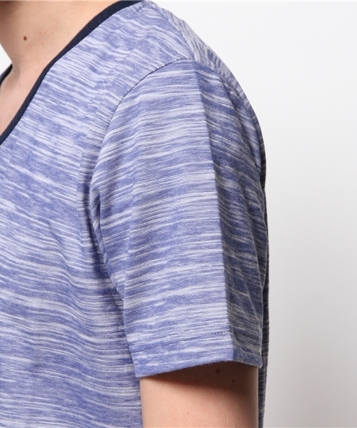 MEN'S BIGI（メンズビギ）の「デザインリブ　VネックTシャツ/吸汗速乾素材（Tシャツ/カットソー・メンズ・ブルー/サックスブルー/ネイビー/ライトピンク/ホワイト/グレー・LL/SMALL/MEDIUM/LARGE）」の10枚目の写真