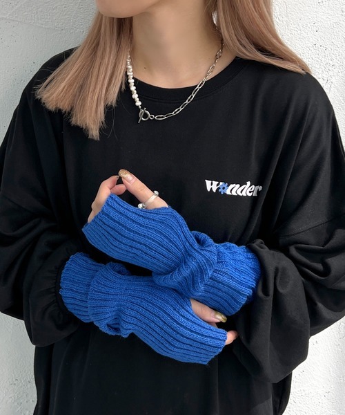 apres jour mignon（アプレジュールミニョン）の「リブアームウォーマー【ZOZOTOWN限定アイテム】（アームカバー・レディース・ピンク/ブルー/オレンジ/グリーン系その他/パープル/ブラック・フリー）」の4枚目の写真