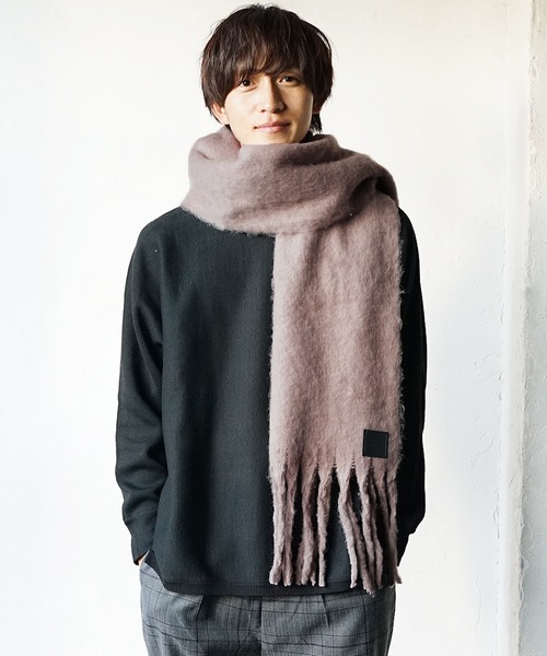 MinoriTY(マイノリティ)の「シャギーボリューム ルーズマフラー ビッグマフラー モヘアタッチ(マフラー・メンズ・ブラウン/ベージュ/ブラック/ブルー/グリーン・FREE)」の9枚目の写真