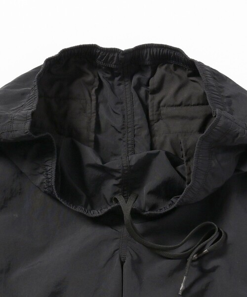 BEAMS（ビームス）の「BEAMS / ナイロン パッカリング イージー パンツ（その他パンツ・メンズ・ブラック/ブルー系その他・L/S/M/XL）」の21枚目の写真
