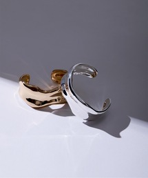 ur's（ユアーズ）の「カーブワイドバングル（ブレスレット）」