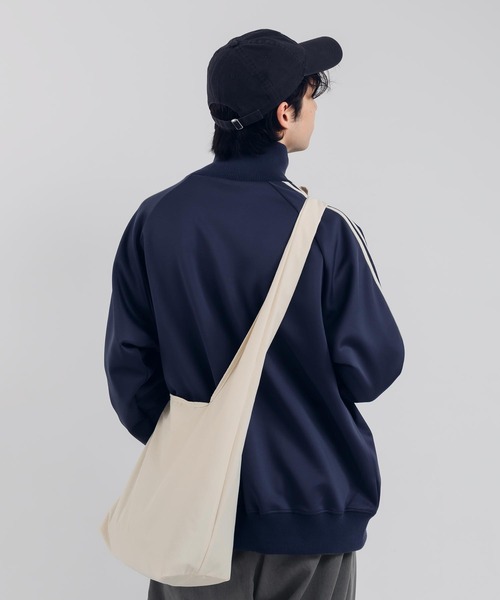 MUHET（ミュエータ）の「トラックジャケット（ジャージ・レディース・アイボリー/ネイビー・MEDIUM/X-LARGE）」の11枚目の写真