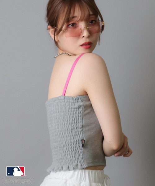 MLB(メジャーリーグベースボール)の「【MLB/メジャーリーグベースボール】カップ付きベアトップキャミソール(キャミソール・レディース・ダークグリーン/ホワイト×ブルー/ホワイト×ブラック/ブラック/オートミール/グレー・ONESIZE)」の9枚目の写真