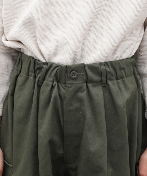 is-ness(イズネス)の「【is-ness / イズネス】BALLOON EZ CARGO SHORTS(カーゴパンツ・メンズ・カーキ/ネイビー・FREE)」の3枚目の写真