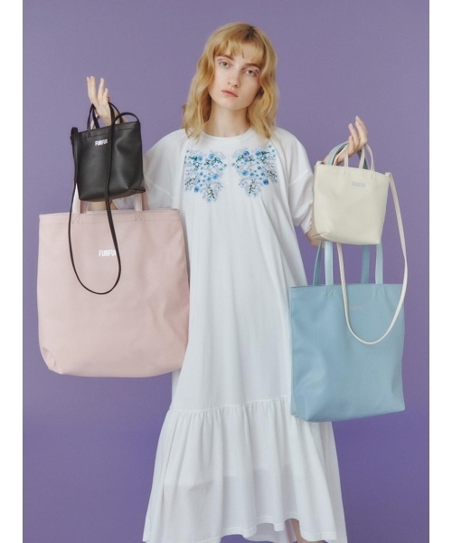 FURFUR（ファーファー）の「【ZOZO限定カラーあり】ダブルフェイストートバッグM（トートバッグ・レディース・ピンク/ブラック/ベージュ/サックスブルー/アイボリー/シルバー/ゴールド・FREE）」の11枚目の写真