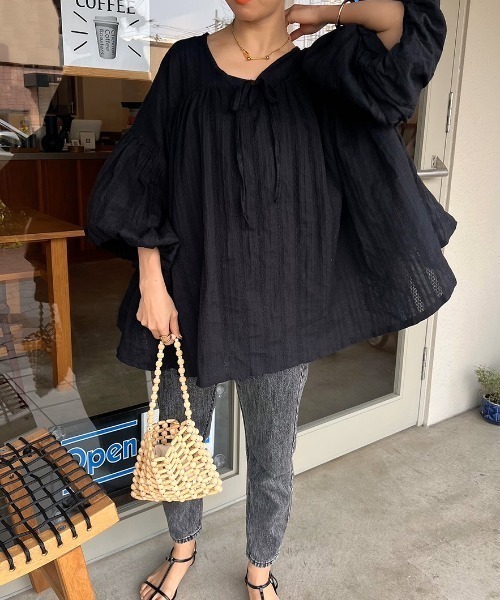 ISOOK（アイスー）の「Balloon sleeve loose blouse / バルーンスリーブルーズブラウス（シャツ/ブラウス・レディース・ブラック/アイボリー・FREE）」の12枚目の写真