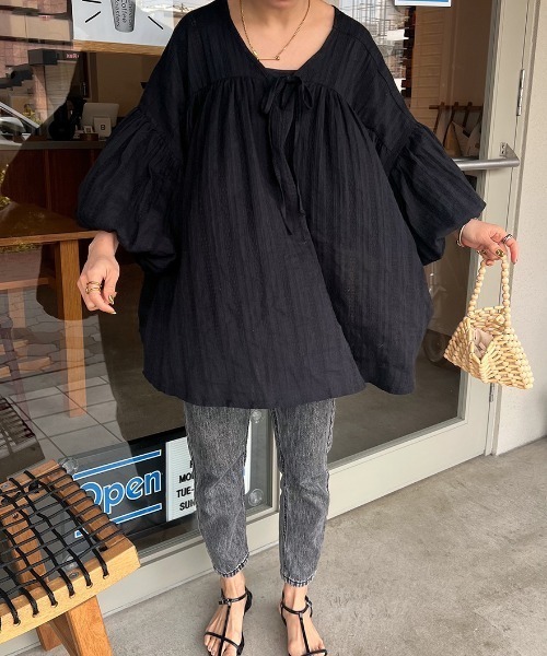 ISOOK（アイスー）の「Balloon sleeve loose blouse / バルーンスリーブルーズブラウス（シャツ/ブラウス・レディース・ブラック/アイボリー・FREE）」の7枚目の写真