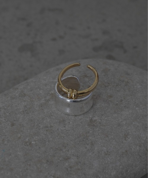 Lynn.（リン）の「Layered ring（リング・レディース・シルバー×ゴールド・FREE）」の3枚目の写真