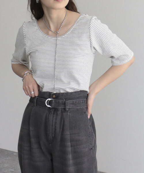 fredy emue(フレディエミュ)の「バックオープンテレコプルオーバー(Tシャツ/カットソー・レディース・ホワイト系その他/ブラック系その他/ブラウン系その他・38)」の2枚目の写真