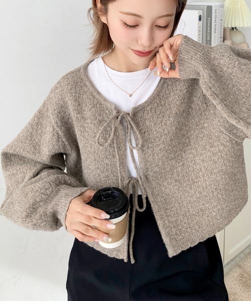 moment+(モーメントプラス)の「前後2WAYポップコーン編みスカラップリボンミックスニットカーディガン(カーディガン/ボレロ・レディース・モカ/ピンク/ナチュラル/チャコールグレー/ブラウン・M/L)」の10枚目の写真