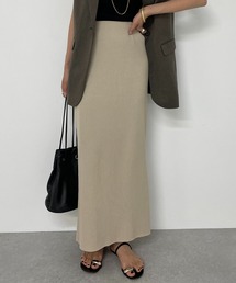カットセミフレアスカート