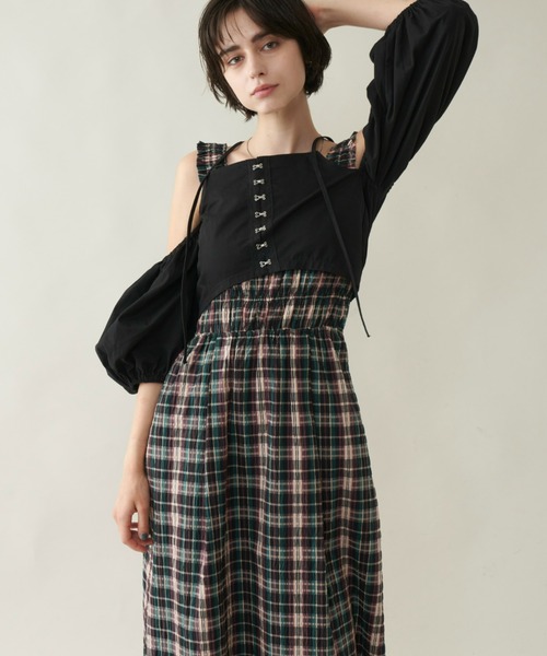 Unitage(ユニテージ)の「シャーリングワンピ―ス(ワンピース・レディース・レンガ/ブラック/カーキ・FREE)」の7枚目の写真