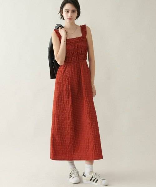 Unitage(ユニテージ)の「シャーリングワンピ―ス(ワンピース・レディース・レンガ/ブラック/カーキ・FREE)」の12枚目の写真