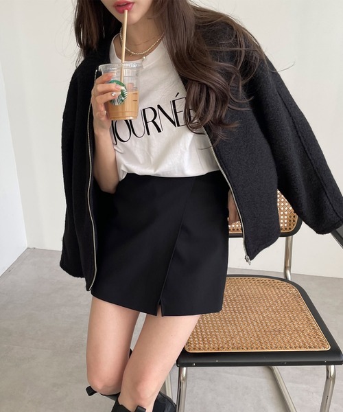 andme(アンドミー)の「圧縮ブークレノーカラーブルゾン(ブルゾン・レディース・アイボリー/ブラック/モカ・M)」の5枚目の写真