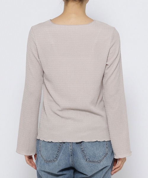 GLOBAL WORK(グローバルワーク)の「シャーリングメロープルオーバー/MATINEE LINE/972849(Tシャツ/カットソー・レディース・マスタード/グレイッシュベージュ/ブラック/オフホワイト・LARGE/MEDIUM)」の7枚目の写真