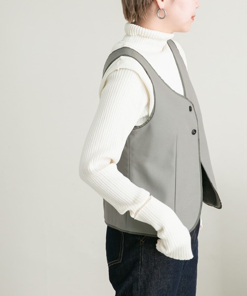 KBF(ケイビーエフ)の「カットオフデザインベスト(ベスト・レディース・チャコールグレー/グリーン系その他・ONE)」の4枚目の写真